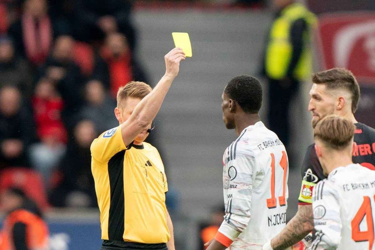 Uli Hoeneß Lashes Out at Controversial Refereeing Decisions Deflating Bayern Munich's Title Hopes