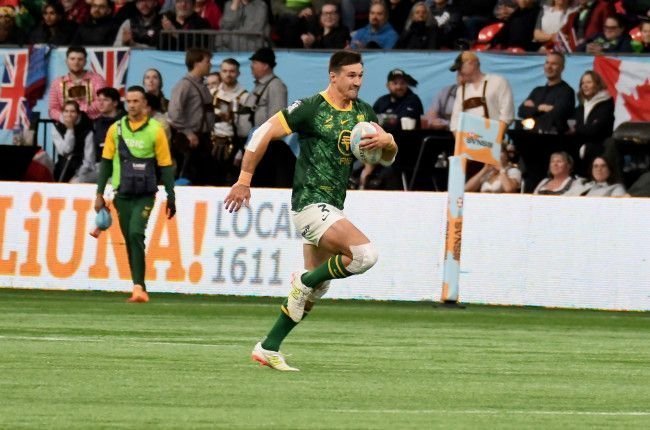 "Visser Inspires Blitzboks as They Gear Up for Crucial New York Decider"
