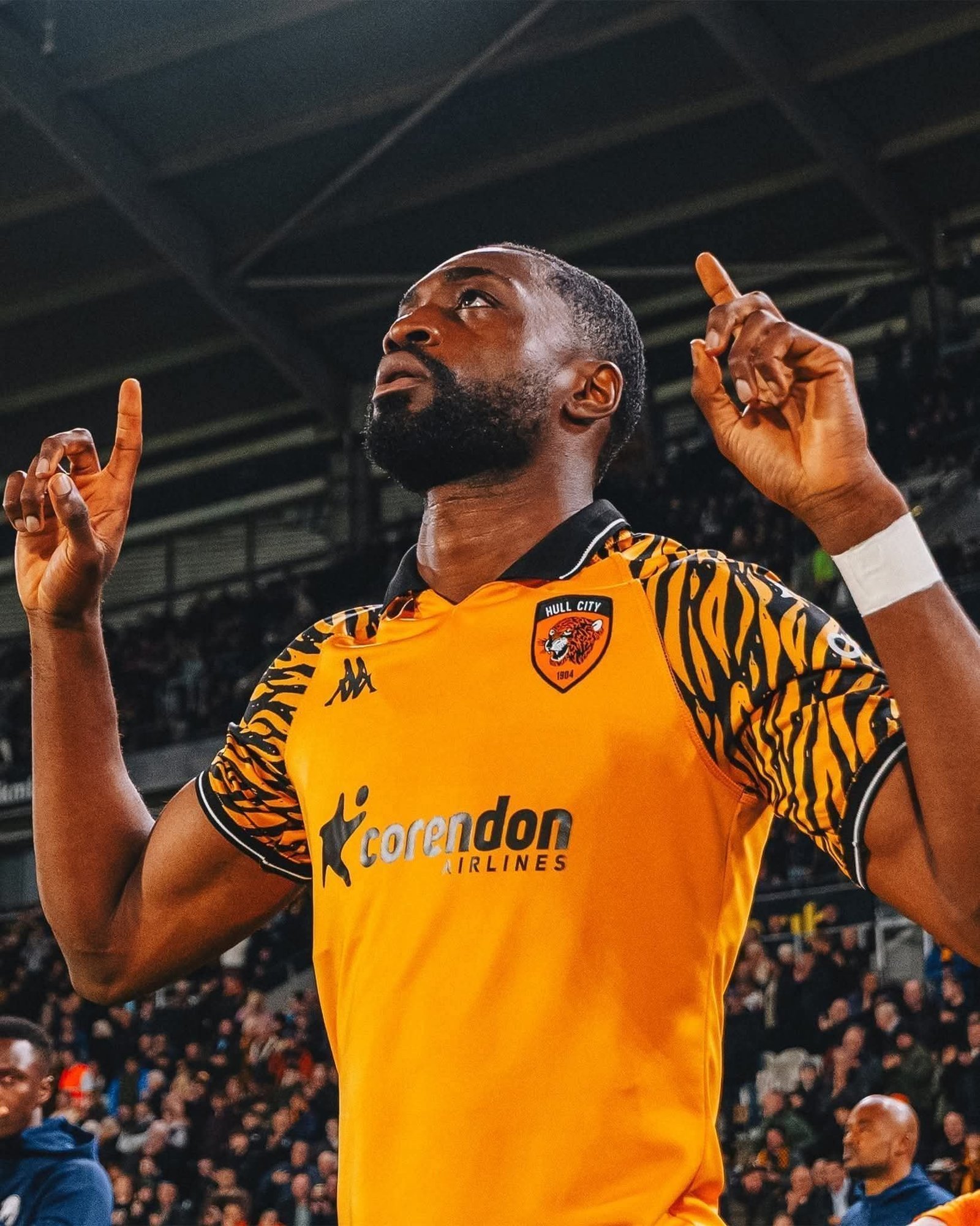 Super Eagles Star Defender Propels Hull City to Premier League Glory